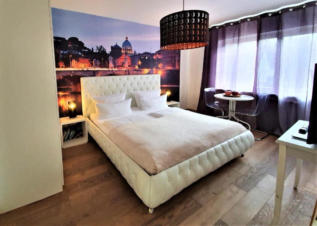 프라이부르크 임 브리스가우 Studio Rome In Der Altstadt 아파트 외부 사진